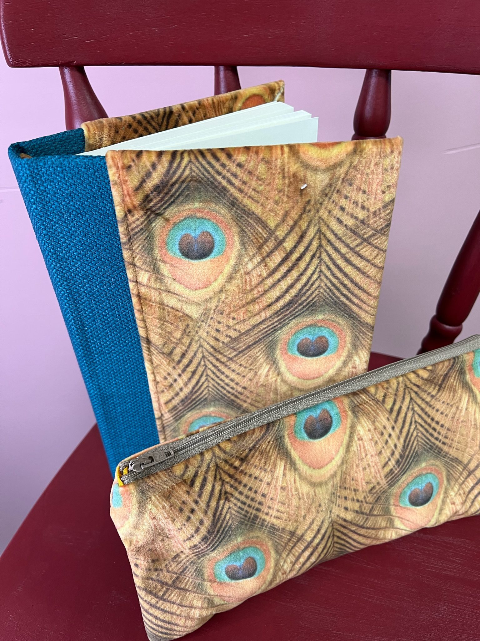 Velvet Peacock Stationery Set